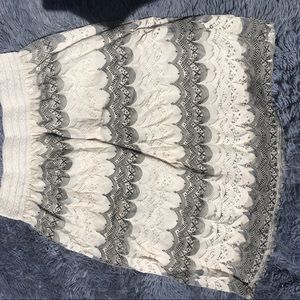 Me 2 Majic skirt | black & white ⚪️⚫️ lace |